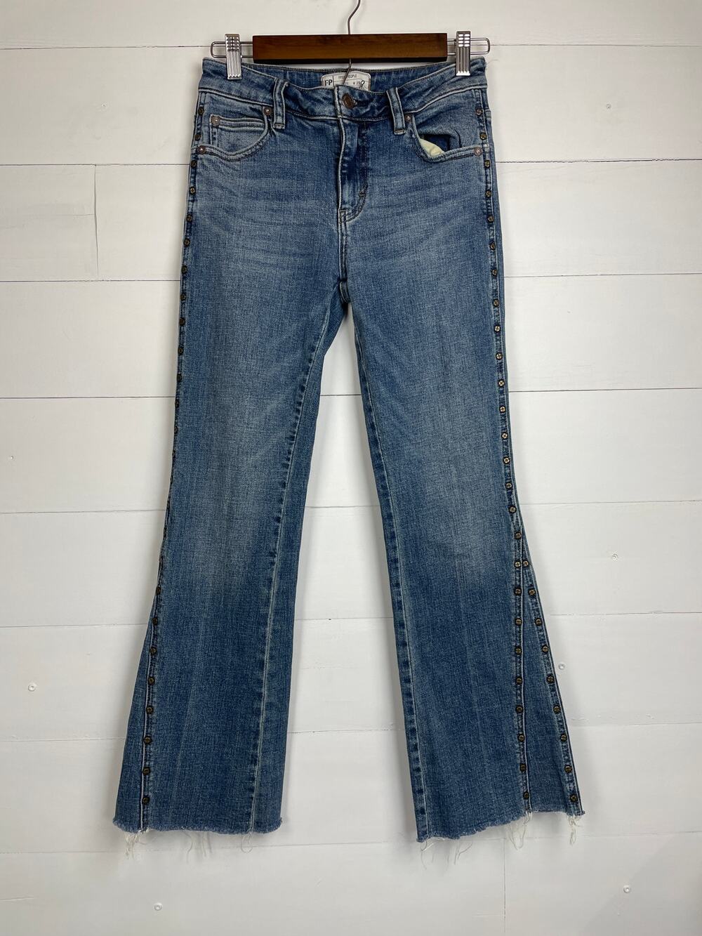 Free People We The Free Studded Novelty Flare Jeans Sz 25 Blue Denim Medium Wash